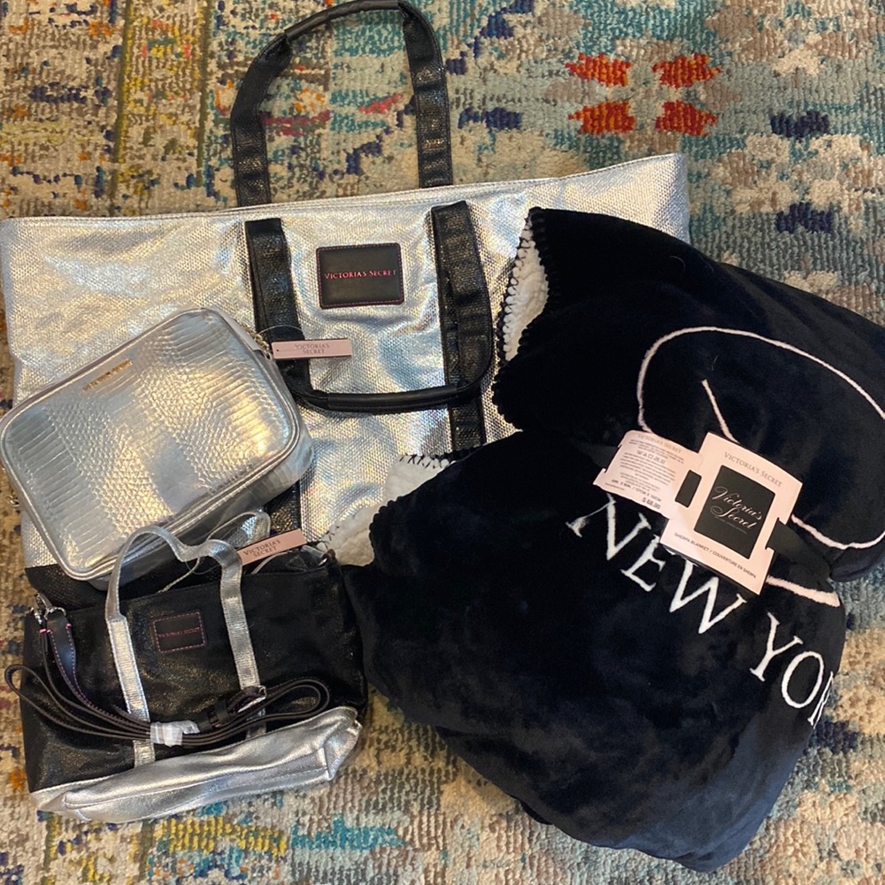 Victoria Secret Bundle!!